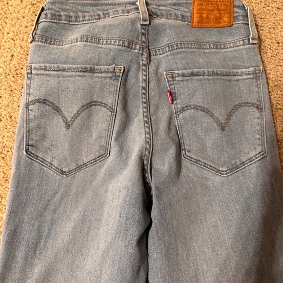 Levi’s 724 high rise slim straight fit - Picture 4 of 8